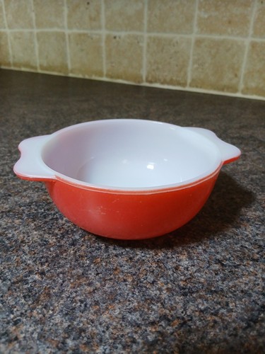 Pyrex orange coral - red, small
