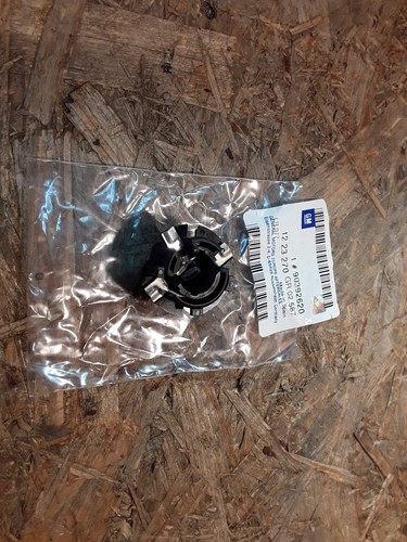 Calibra lamp socket taillight