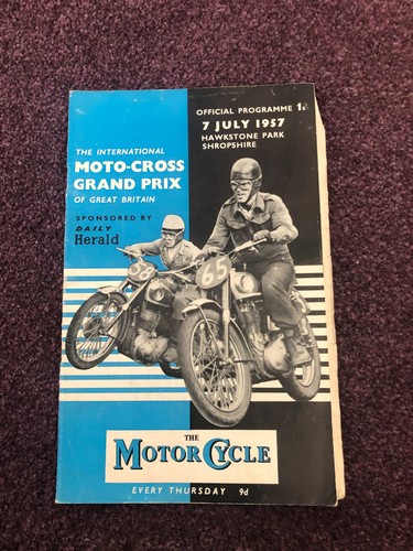 Motor cycle racing scramble