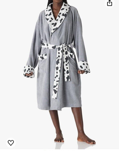 Womens bath robe shower - /,