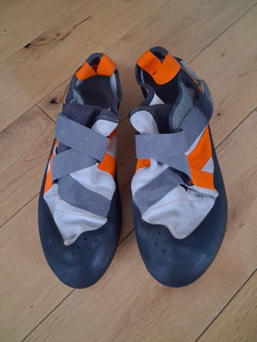 Simond vuarde mens climbing - vuarde,