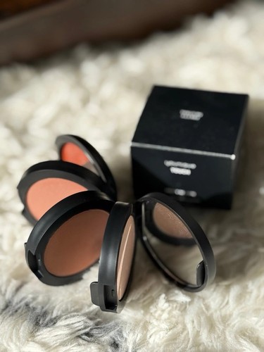 Younique touch pocket pallette - younique,