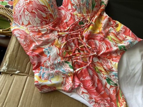 Women floral one - women's,