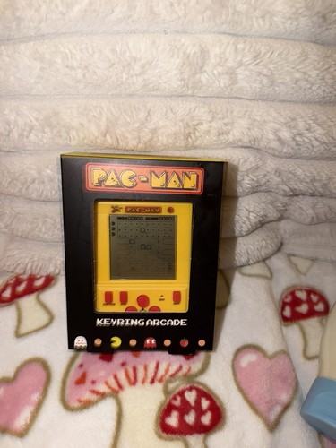 Pac man handheld - arcade, game