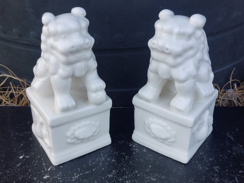 Vintage pair white - vintage, porcelain