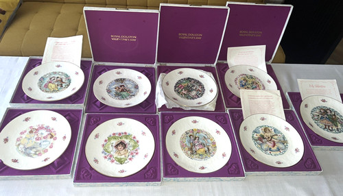 Vintage boxed royal - ,