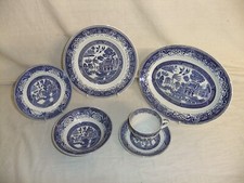 Washington Pottery Old Willow - Staffordshire vintage blue tableware - 5B7B #