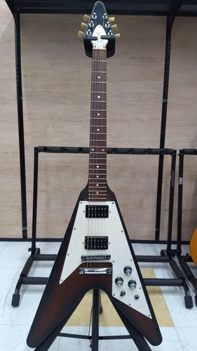 Gibson electric guitar flying - gibson,