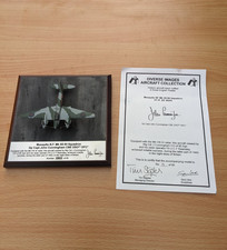 DIVERSE IMAGES  HAND MADE