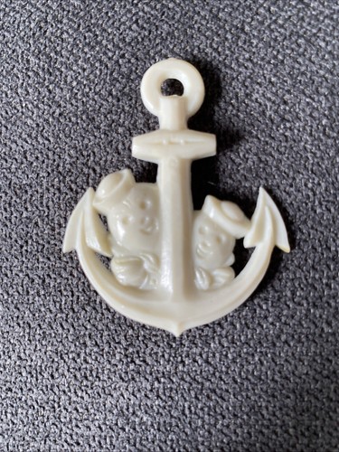 Vintage nautical brooch white - nautical,