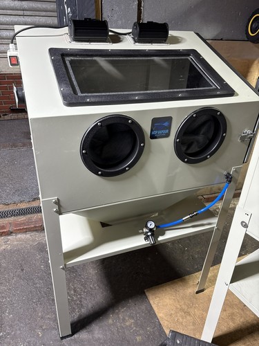 Vapour blasting cabinet aqua - blasting,
