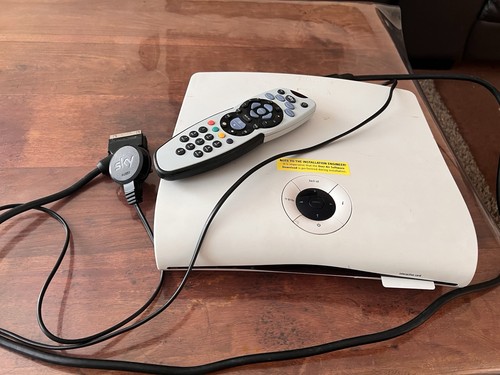 Amstrad sky box - amstrad, with