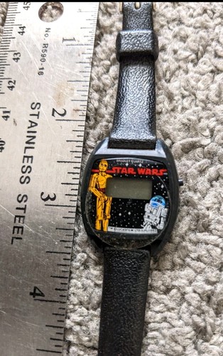 Unworn vtg rare - square, 1982
