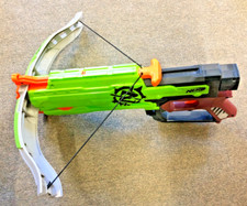 NERF Zombie Strike Cossfire