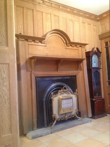 Antique oak gentlemans - oak,