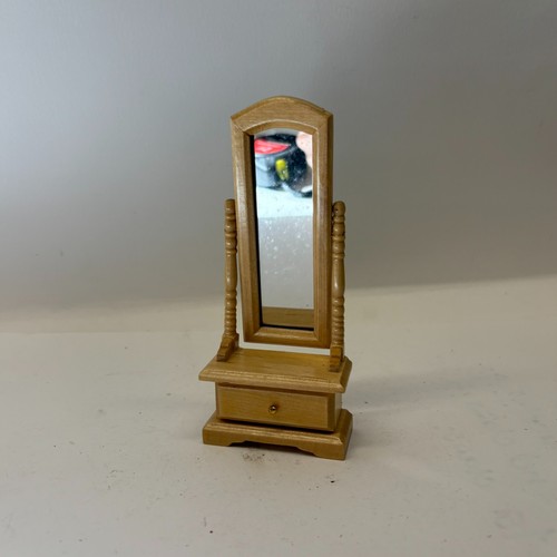 12th scale dolls house - scale,