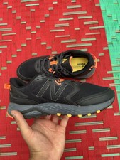 New Balance MT410CK7 Men's Trail Shoes -UK Size 8.5 Black/Orange