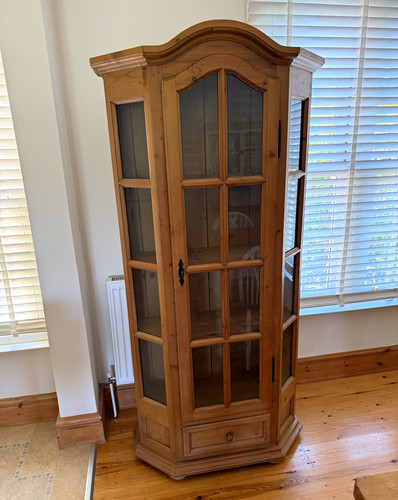 Wood glass corner display - wood,