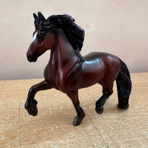 Breyer stablemates bay - stablemates,