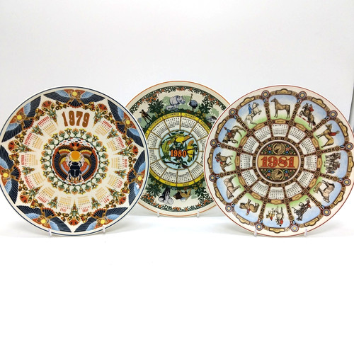 Wedgwood calendar plates - wedgwood,