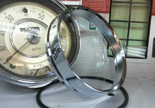 Smiths speedo chrome bezel - chrome,