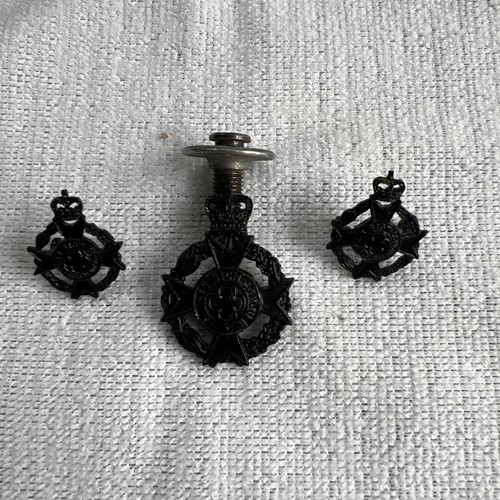 Army chaplain cap badge - chaplain,