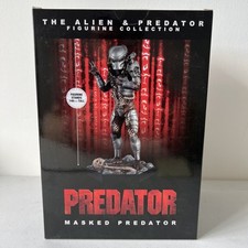 Alien & Predator Figurine