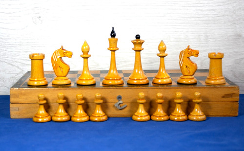 Mordovian design chess set