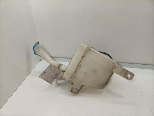 96650703 screen washer tank