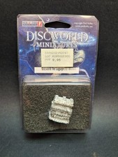 Discworld The Luggage micro