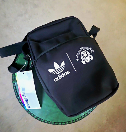 Adidas footpatrol cross body - x,