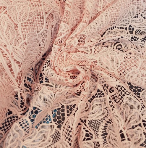 Pale pink floral guipure lace - pale,