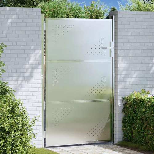 Garden gate with lock - garden,