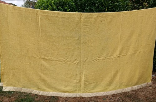 Very large vintage blanket - vintage,