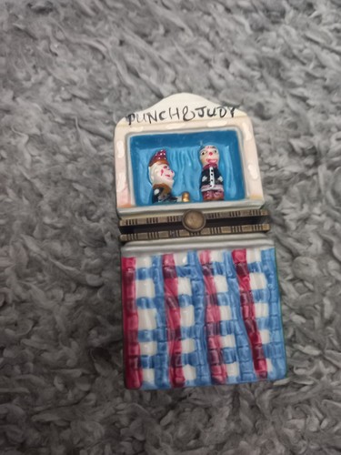 Punch and judy - judy, box