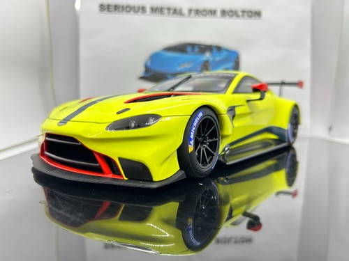 Autoart 81807 2018 aston - autoart,