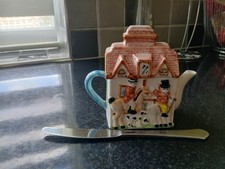 Vintage Cottage Ware  Teapot "The Hunt"