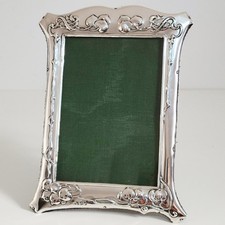1901 - ARTS & CRAFTS - SILVER PICTURE FRAME - ARCHIBALD KNOX ART NOUVEAU STYLE 