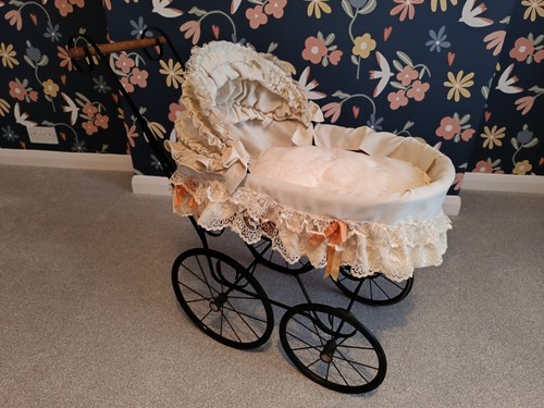 Vintage dolls carriage pram - vintage, carriage/pram