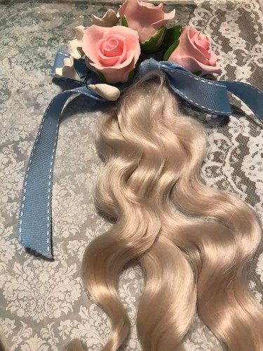 Mohair blonde 10g curly - mohair,