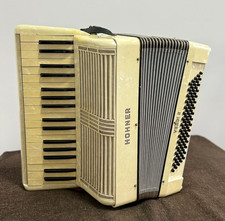 Hohner Verdi II Accordion
