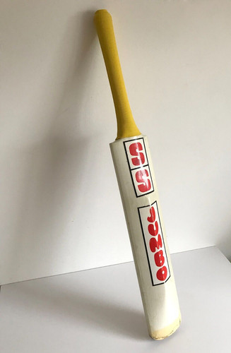 Vintage cricket bat - -,