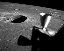 LUNAR SURFACE CRATER MASKELYNE