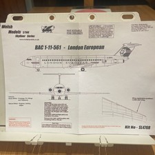 1/144 scale model airliner