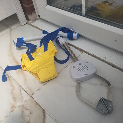 Lindam baby door - baby, used