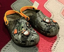 limited ed Crocs X Luke Combs