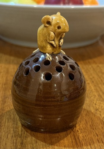 Vintage mouse hat - mouse, pin