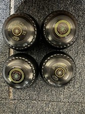 Drakes Pride Professional Bowls  (4) Size 4M Black.