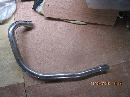 Triumph rhs front - front, pipe