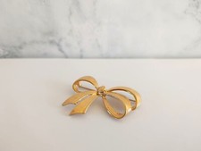Vintage Avon Bow Gold Tone Brooch